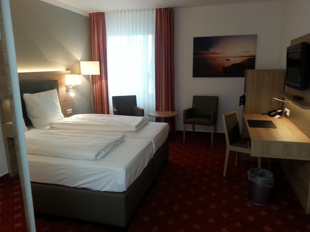 Hotel Novostar Gottinga Esterno foto