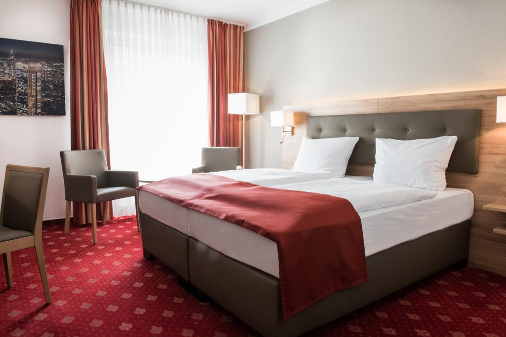 Hotel Novostar Gottinga Esterno foto