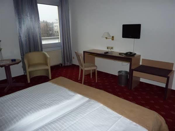Hotel Novostar Gottinga Esterno foto